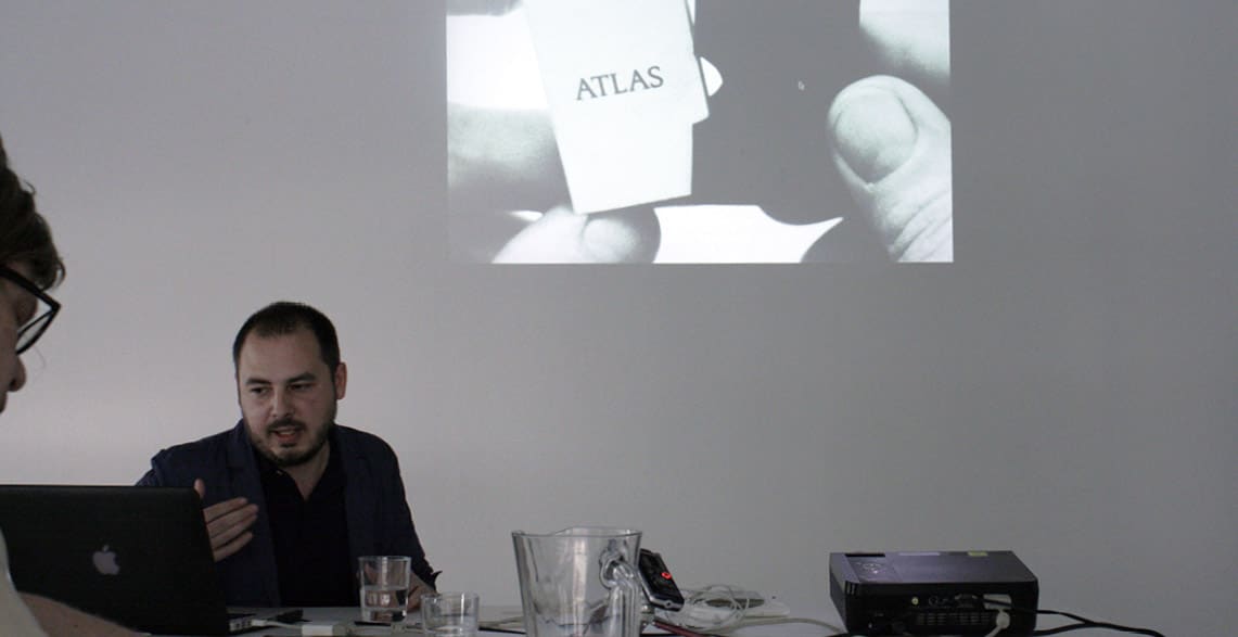 Session nine, ‘The Book to Come’ – Reading Group, proposed by Oriol Vilanova. Photo: Bulegoa z/b.